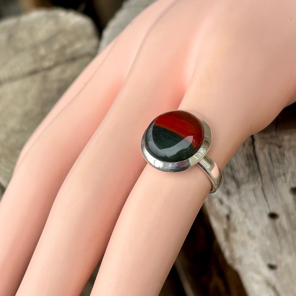 Bloodstone Ring - Picture 5 of 15